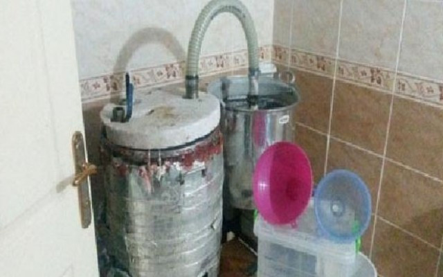 Evinde içki yapan emekli gözaltına alındı