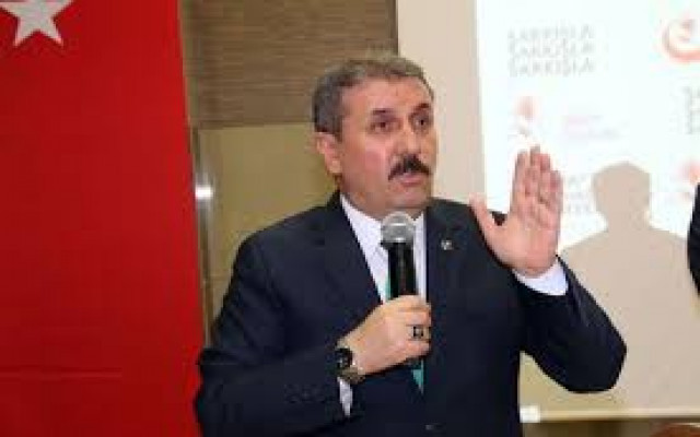 Mustafa Destici'yi ahlaksız deyip kovdular