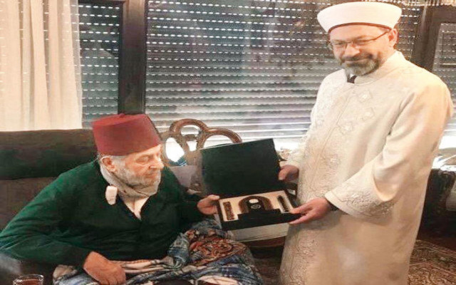 O fotoğrafa tepkiler dinmiyor