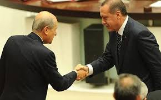 Görüşmenin arkasındaki işadamı