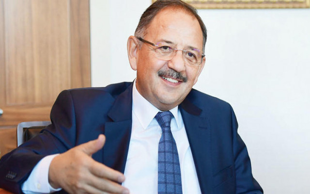 AKP'den İzmir'e özel yaşam garantili aday