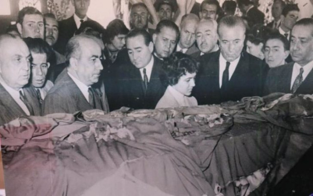 Tabut açıldı, Atatürk'ün yüzünü gördüm...