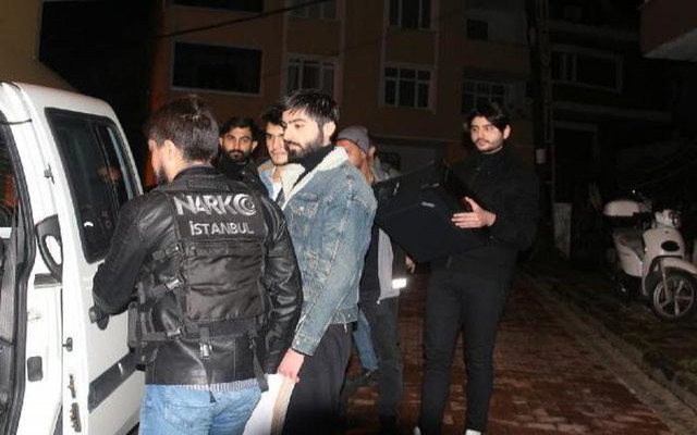 Ünlü isimlere şok gözaltı