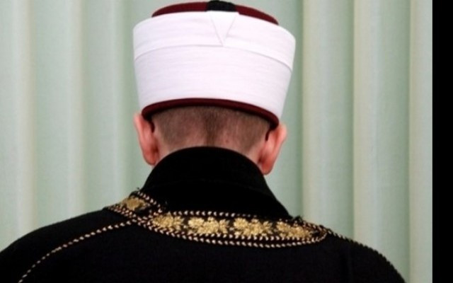 İmamlar Almanya'da yetiştirilebilir mi?