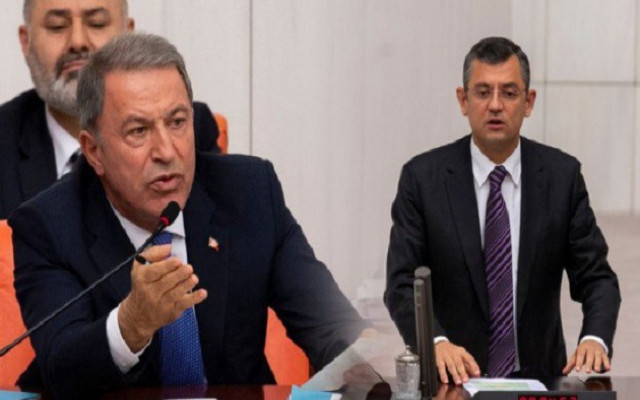 Hulusi Akar: Kafamıza tabanca dayadılar