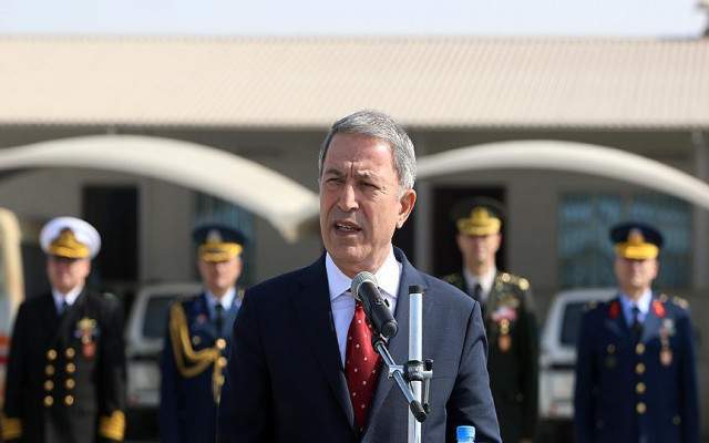 Akar: İstedikleri kadar çukur kazsınlar