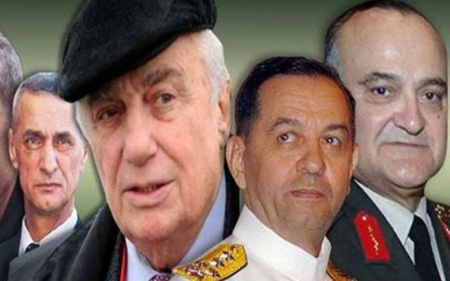 Balyoz kumpasına operasyon