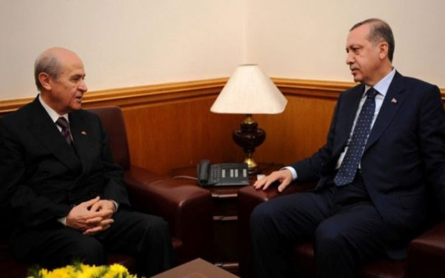 AK Parti'ye MHP anketi şoku