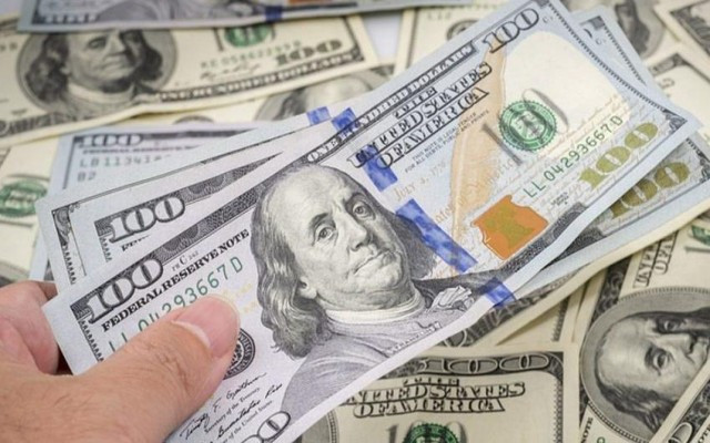 Dolar altüst oldu, durdurulamıyor