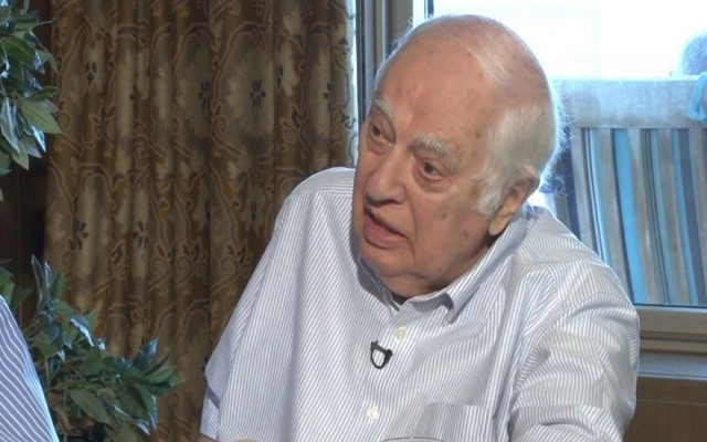 Ünlü tarihçi hayatını kaybetti.