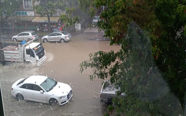 Ankara'da sağanak ve dolu alarmı