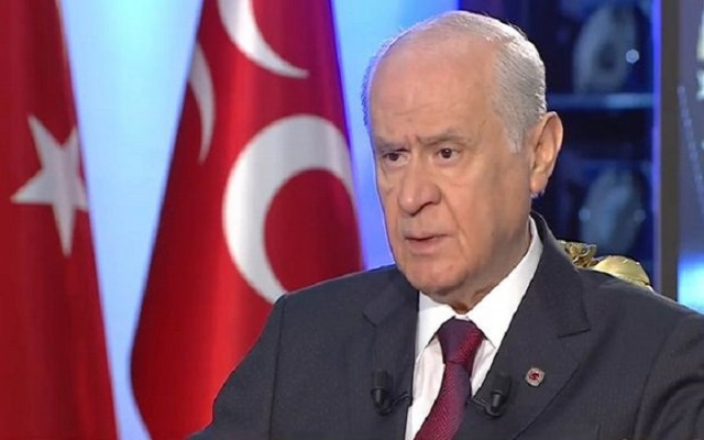 Devlet Bahçeli'den AKP'li vekillere tepki