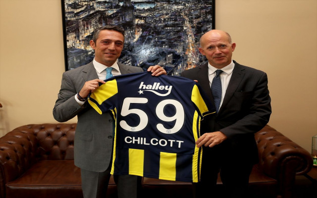 İngiliz Büyükelçi Fenerli çıktı.