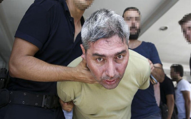 FETÖ'cü generale sert tepki