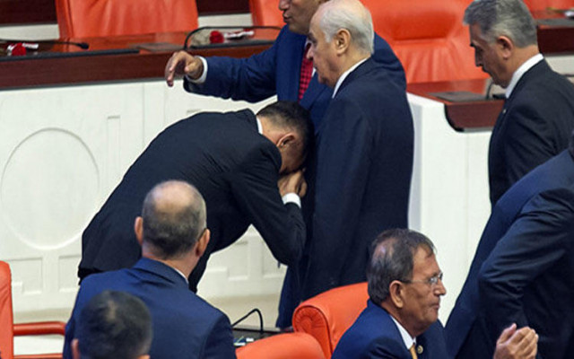 Bahçeli'den o vekile davet geldi