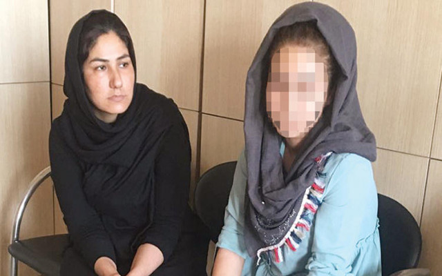 Öz kızını yeğenine sattı