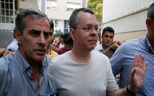 Dünya skandal kararı konuşuyor