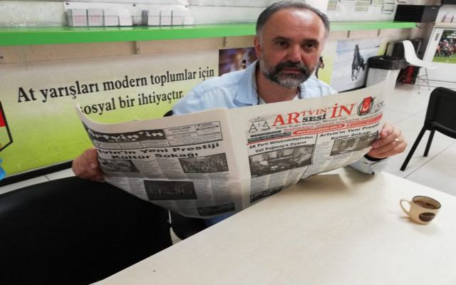 Gazeteler kapanma tehlikesiyle karşı karşıya