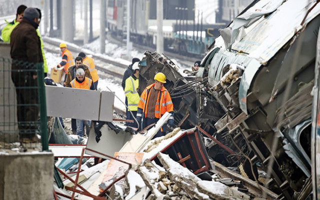 Tren kazasındaki telsiz konuşmaları ortaya çıktı