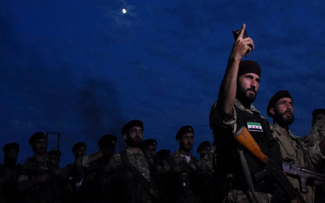 Operasyon için akın akın Türkiye’ye geliyorlar