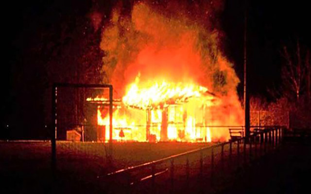 Irkçılar, Pforzheim Fatihspor kulübünün binasını ateşe verdiler!