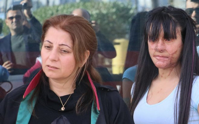 Yüzüne asit atılan Berfin: Yaşadığım şeyler kolay değildi. Kadına yönelik şiddet son bulsun