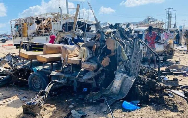 Somali'de patlama: En az 90 ölü