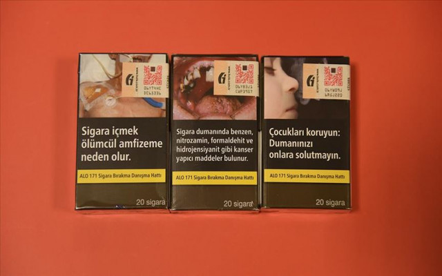 Sigarada düz ve standart paket uygulaması yarın başlıyor