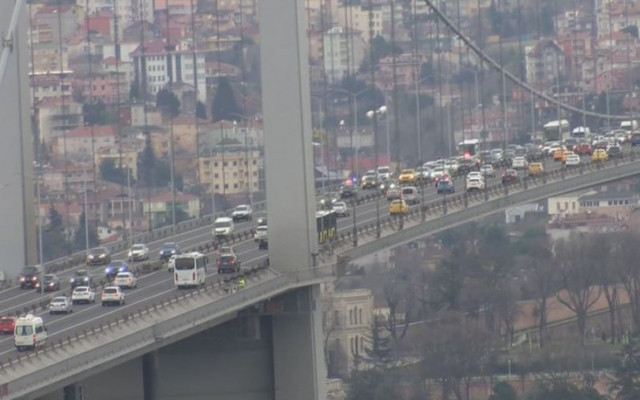 Köprü'de şüpheli paket alarmı
