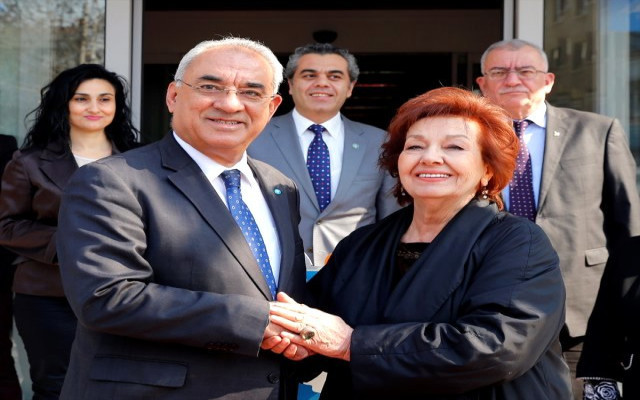 Sloganı olay yarattı