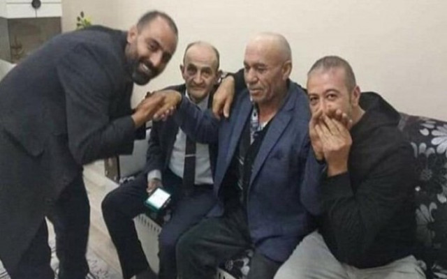 Kılıçdaroğlu'na yumruk atan Osman Sarıgün'ün elini öptüler