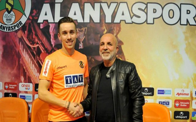 Yıldız futbolcu kahreden kazada hayatını kaybetti