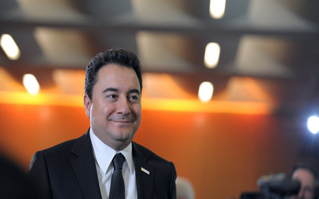 Ali Babacan grubu ülke meseleleri için dosyalar hazırlıyor