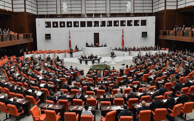 MHP'den nafakaya sınır getiren teklif