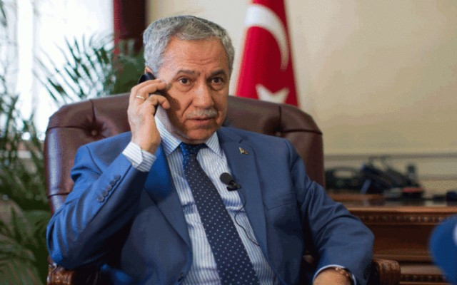 Bülent Arınç: Bahçeli bizi yüzde 35'lere düşürdü