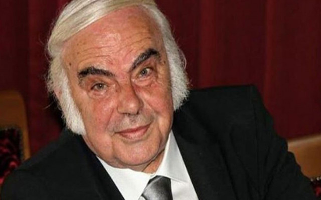 Enis Fosforoğlu vefat etti