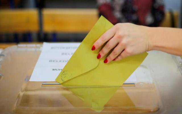 Seçim devam ederken itirazlar geldi
