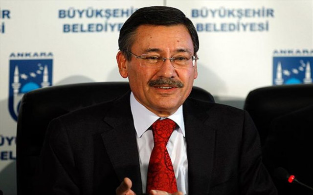 Melih Gökçek'ten Suriyeli sorununa çarpıcı öneri
