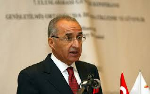 Maaş tartışması; Hikmet Çetin: O konulara girmem...