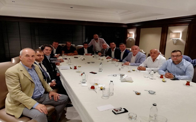 Rasim Ozan Kütahyalı yeniden kovuldu