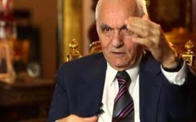 Yaşar Yakış: AKP teknesi su alıyor