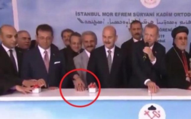 Egemen Bağış'ın bu hareketi çok konuşulacak