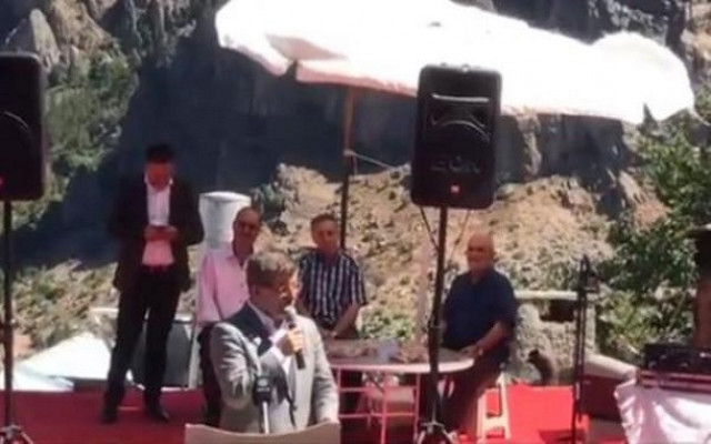 Davutoğlu Erdoğan'ın bedel öderler sözünü yanıtladı