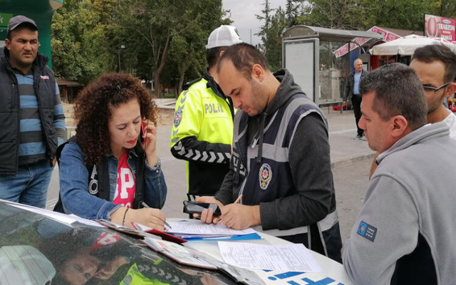 5 bin 63 sürücüye sigara cezası kesildi