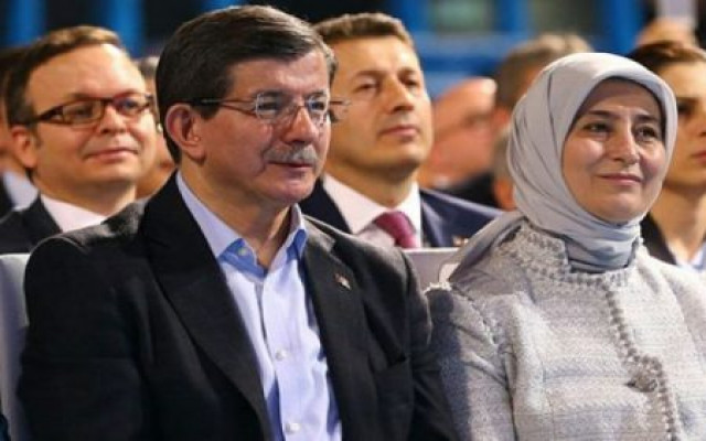 Davutoğlu çocukları kaçırılan annelerle görüştü