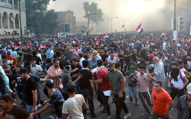 Irak'ta sokaklar karıştı!