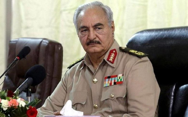 Hafter milisleri, ülkenin dünyaya açılan kapısını füzeyle vurdu