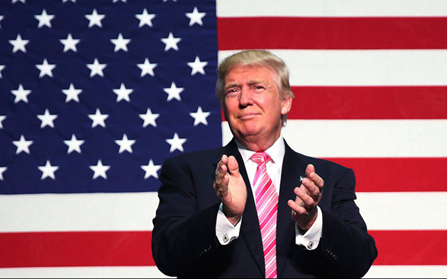 Trump'tan Bağdat'taki saldırı sonrası bayraklı paylaşım