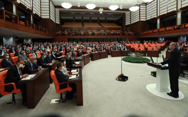 Erdoğan’dan Bahçeli’nin AYM çağrısına destek