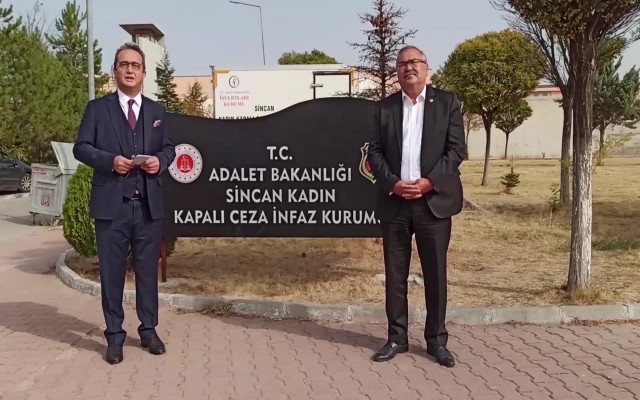 CHP'li vekillerden Müyesser Yıldız'a ziyaret